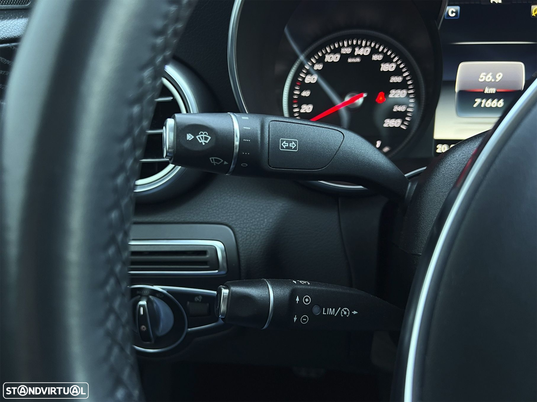 Mercedes-Benz C 180 d AMG Line - 20