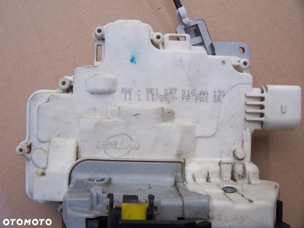audi A4 B7 B6 ZAMEK DRZWI prawe przod 8E1837016AA 7pin. EU. - 4