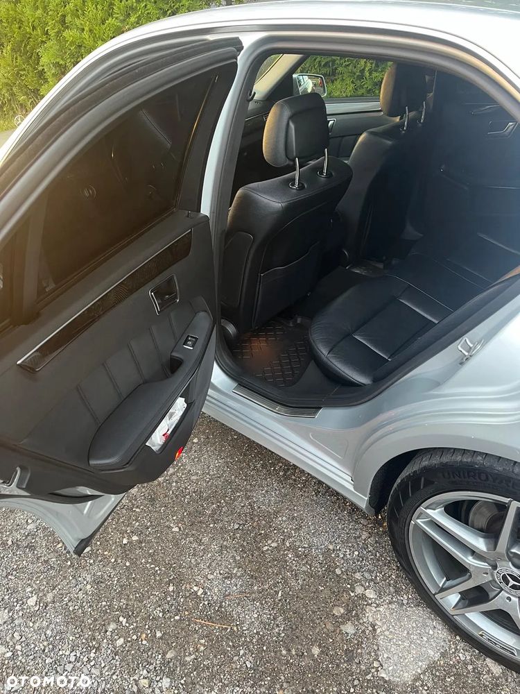 Mercedes-Benz Klasa E 220 CDI BlueEff Avantgarde - 17