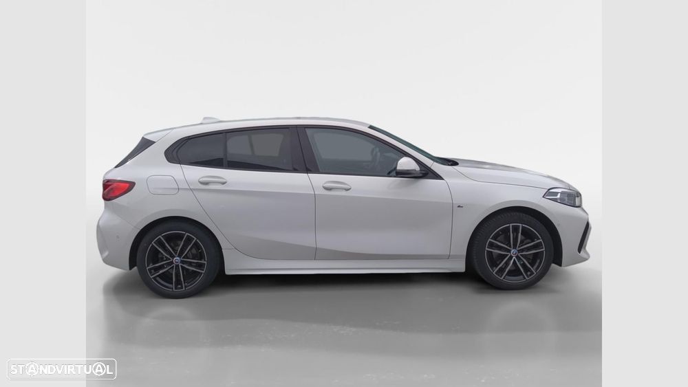 BMW 116 d Pack 50 anos M Auto - 5