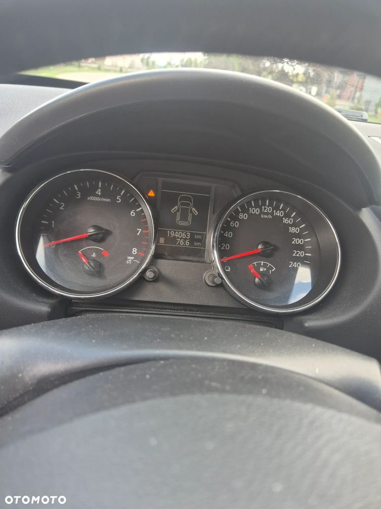 Nissan Qashqai - 10