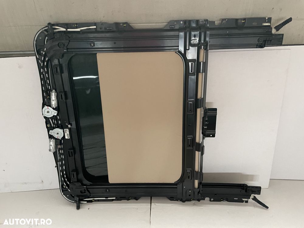 Trapa panoramic BMW seria 3 G20 G21 sticla motoras tapiterie - 3