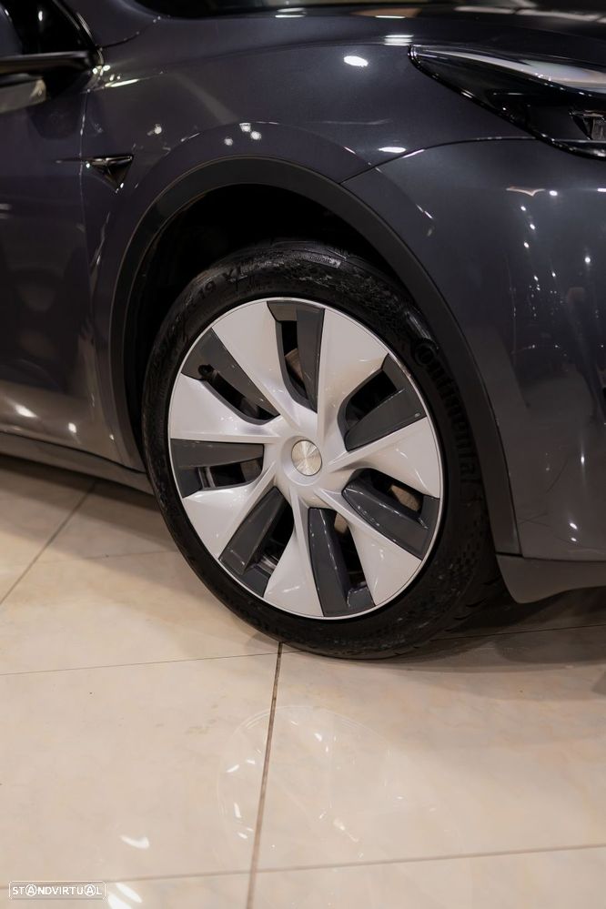 Tesla Model Y RWD - 6
