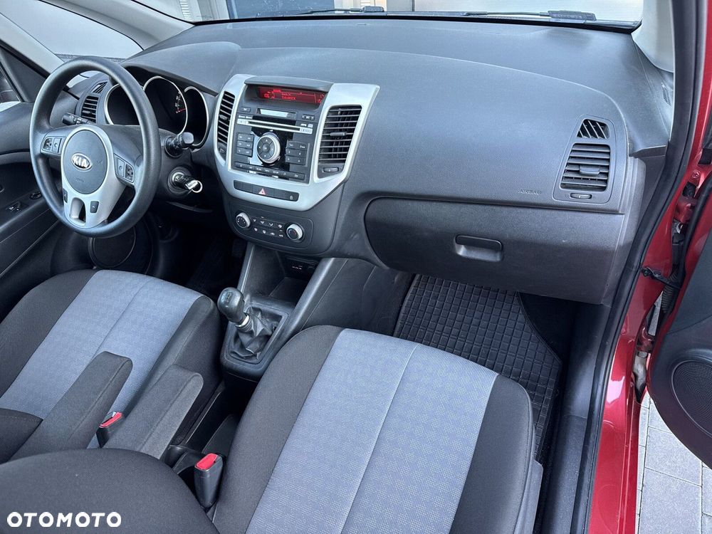 Kia Venga 1.6 M - 22