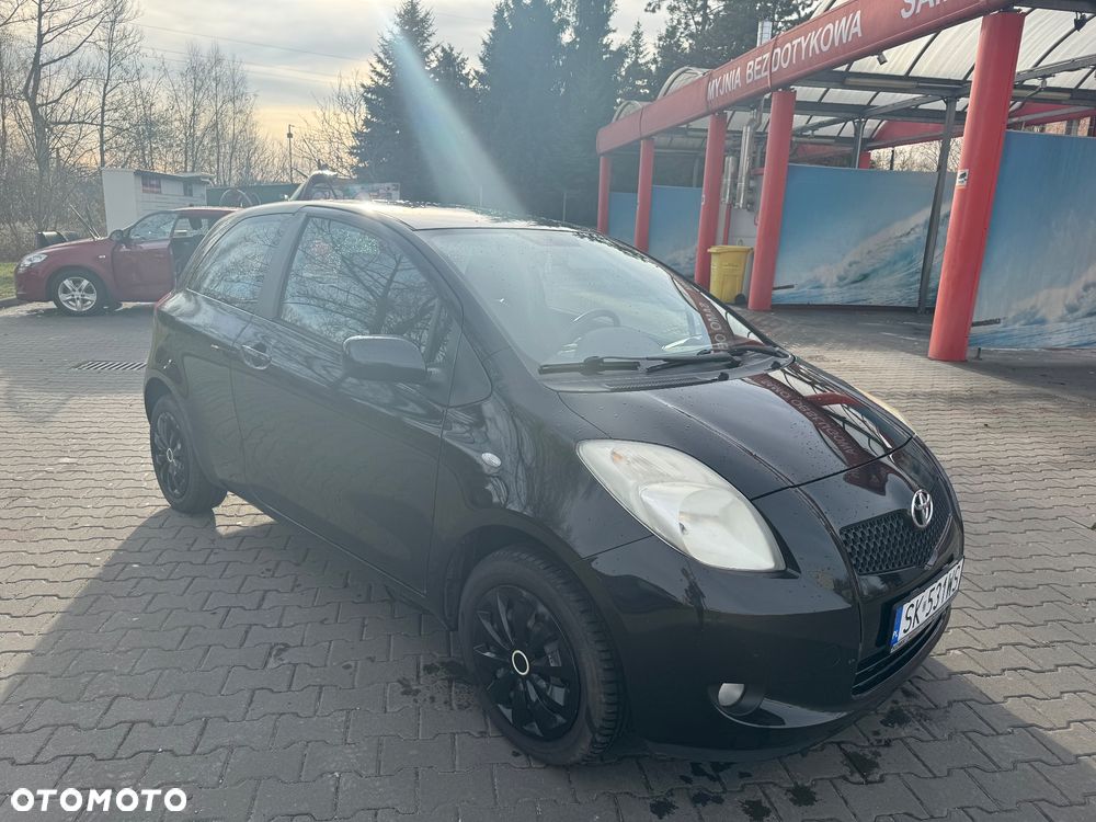 Toyota Yaris 1.0 VVT-i Style - 2