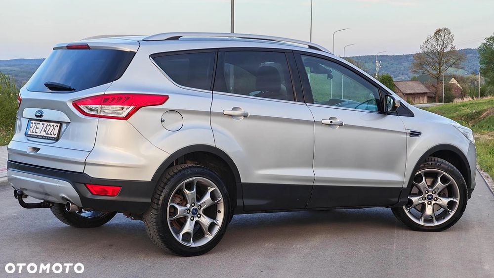 Ford Kuga 2.0 TDCi 4x4 Titanium - 6