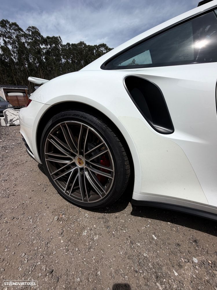 Porsche 911 (991) Turbo PDK - 14