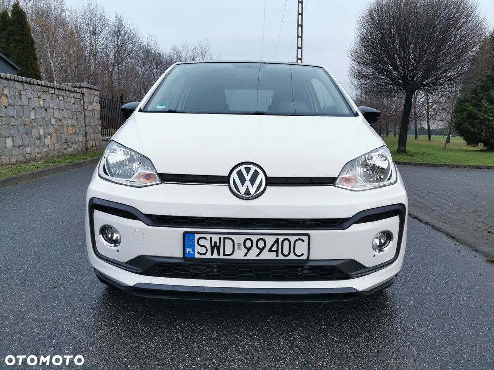 Volkswagen up! TSI (BlueMotion Technology) move - 5