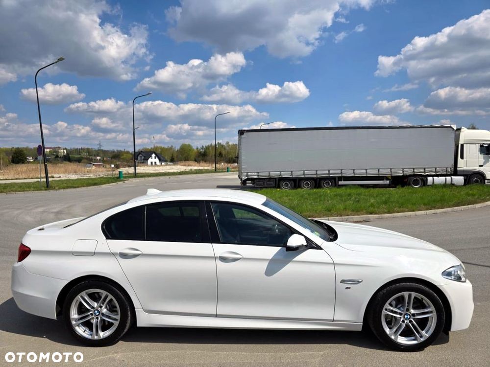 BMW Seria 5 530d xDrive Sport-Aut - 17