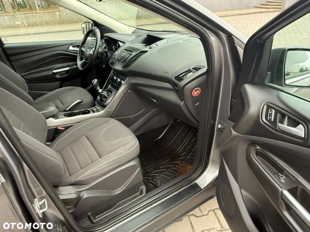 Ford Kuga 2.0 TDCi 4x4 SYNC - 32