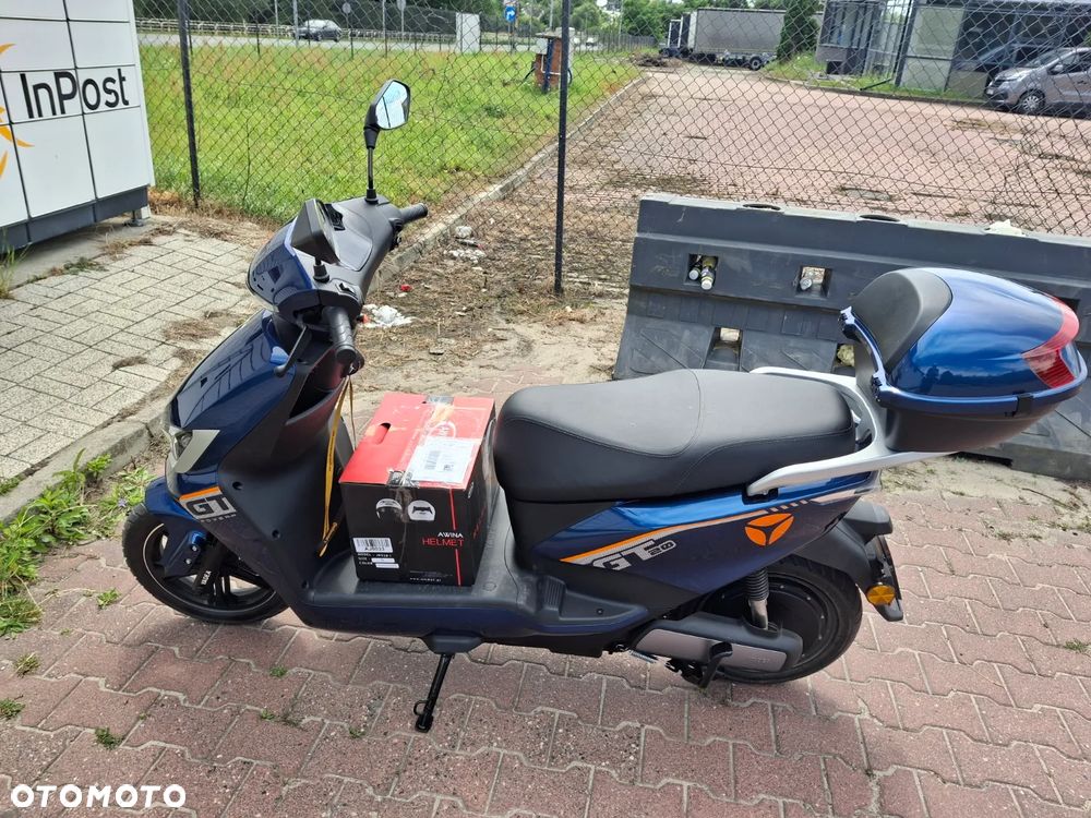 Yadea C-line - 4