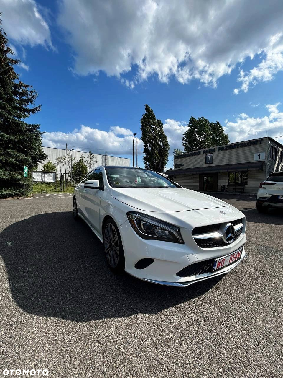 Mercedes-Benz CLA - 2