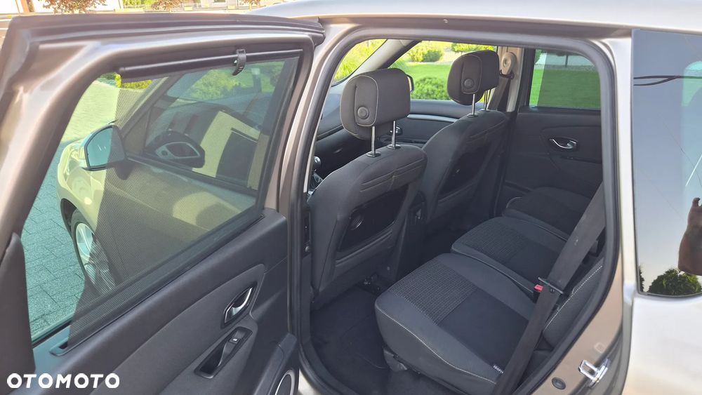 Renault Scenic TCe 130 Dynamique - 17