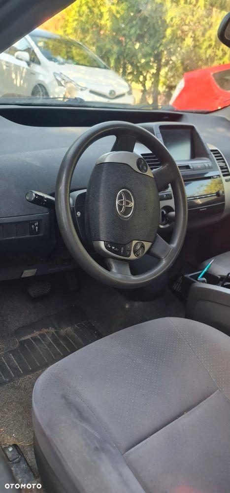Toyota Prius - 23