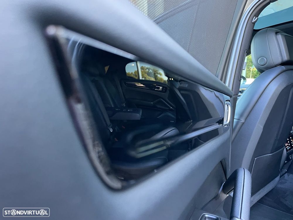 Porsche Cayenne Coupé E-Hybrid - 29