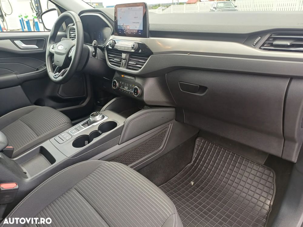 FORD Kuga 2023 — imagine 9