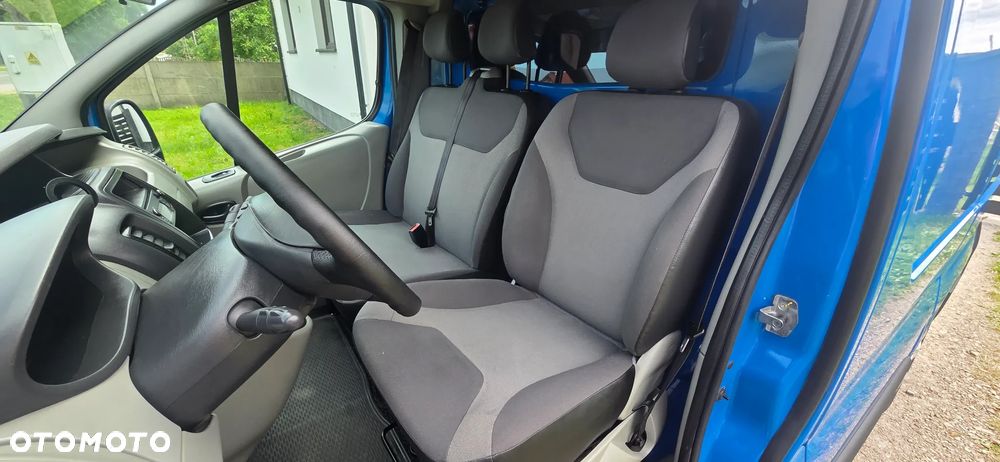 Renault Trafic - 12