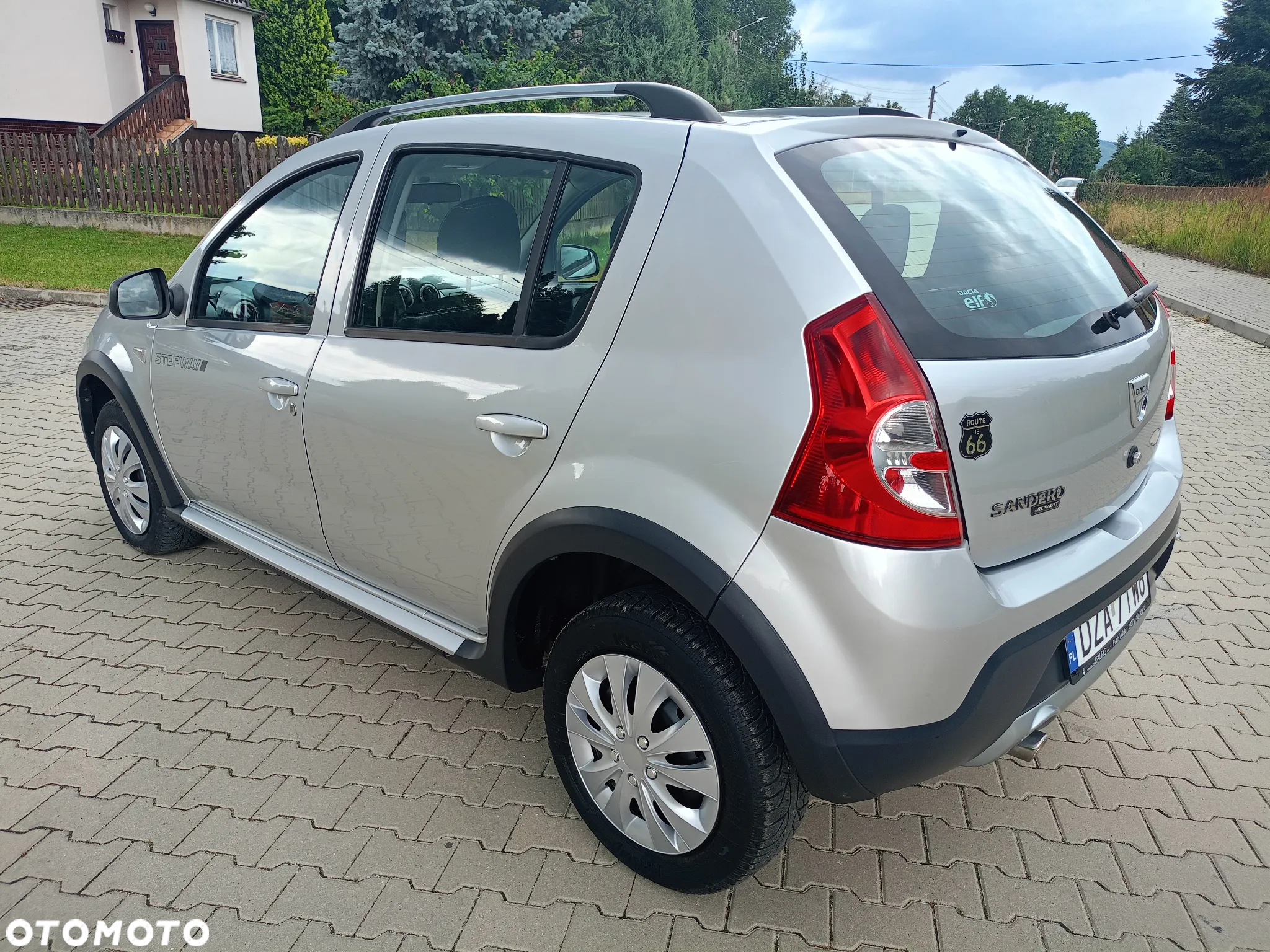 Dacia Sandero Stepway 1.6 - 3