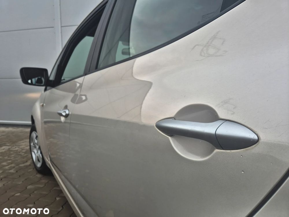 Kia Venga 1.4 CVVT ISG Edition 7 - 13