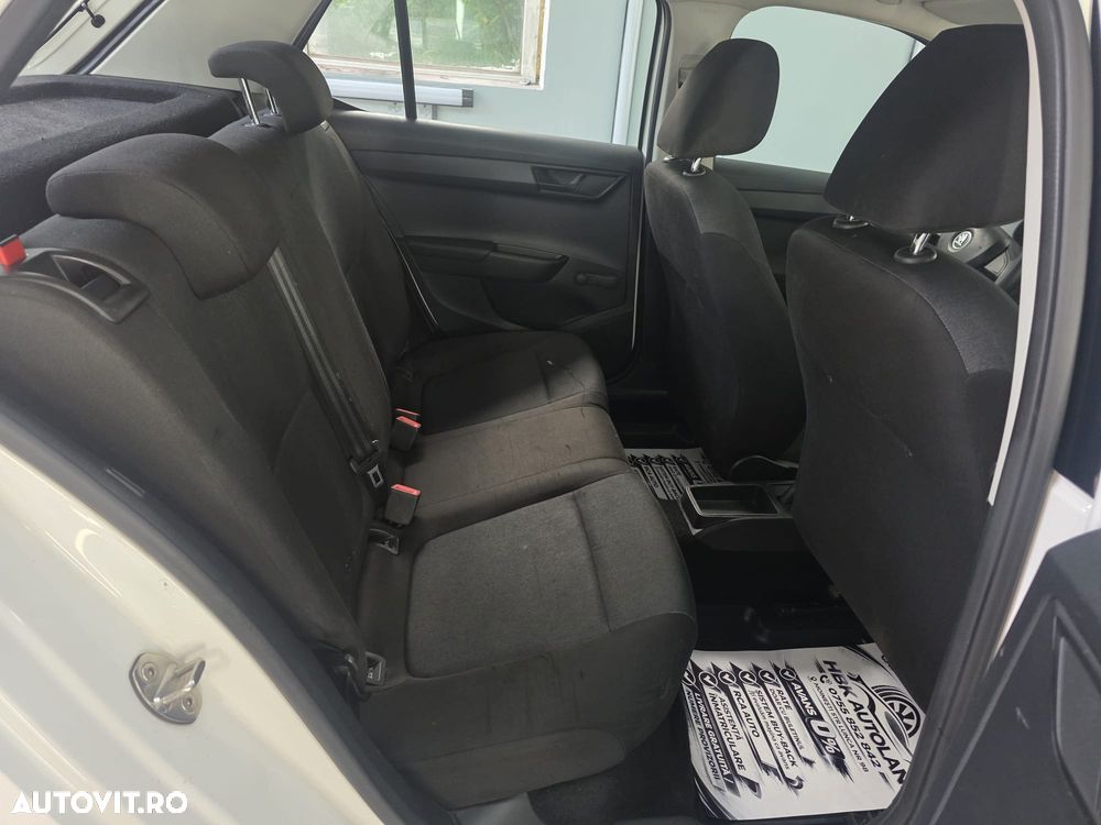 Skoda Fabia 1.0 MPI Avantaj - 11