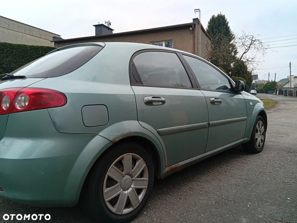 Chevrolet Lacetti 1.4 SX / Elite - 4