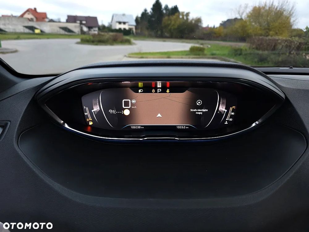 Peugeot 3008 BlueHDi 130 Stop & Start EAT8 GT - 36