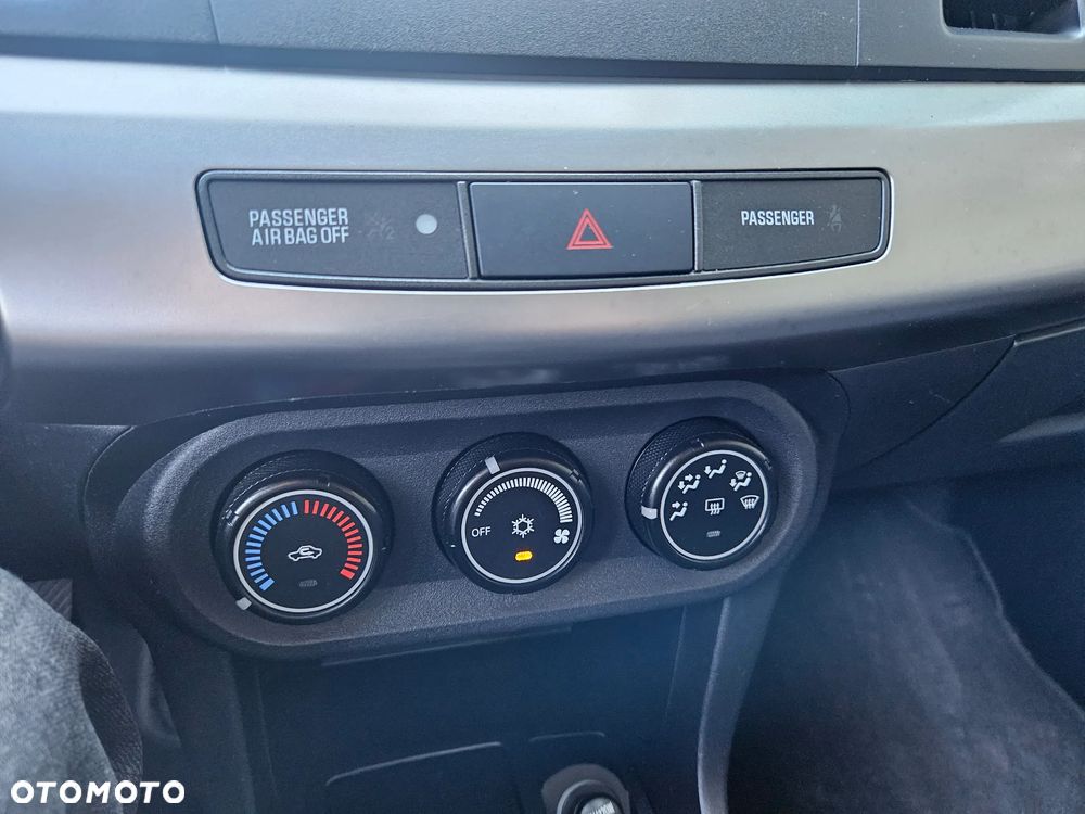 Mitsubishi Lancer 1.8 Instyle - 26