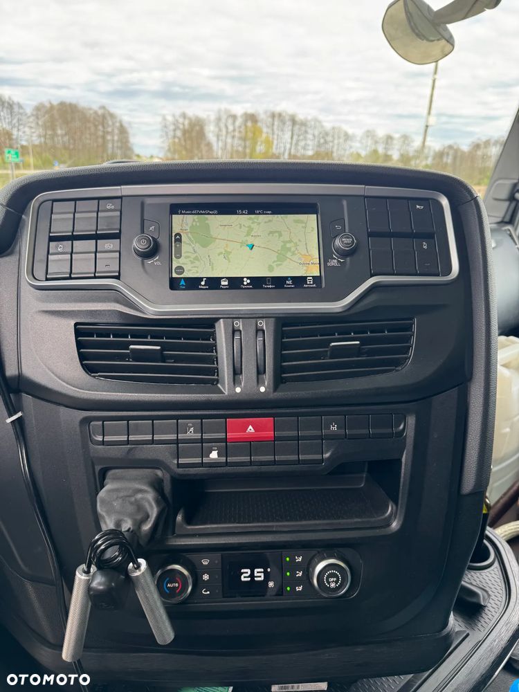 Iveco S-Way - 20