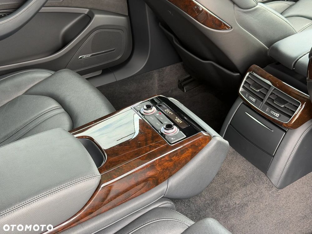 Audi A8 4.0 TFSI cylinder on demand quattro tiptronic Lang - 25