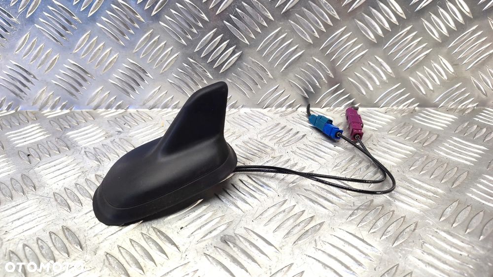 VW TOUAREG 7P 10-18R ANTENA DACHOWA DACHU REKIN GPS CZARNA 3C0035507N 3C0035507 N - 1