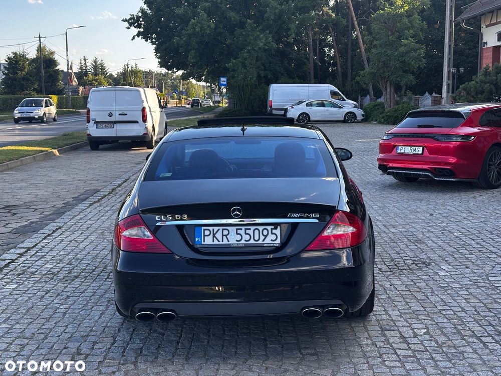 Mercedes-Benz CLS - 9