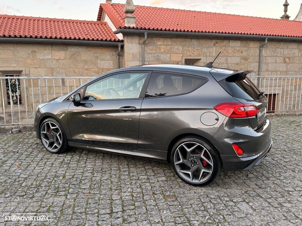 Ford Fiesta 1.5 EcoBoost ST - 22