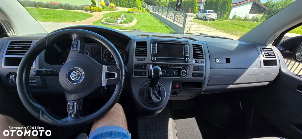 Volkswagen Caravelle - 5