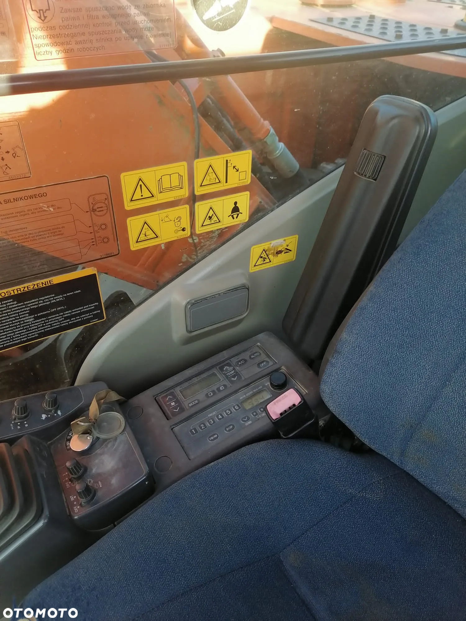 Hitachi ZX 280LC-3 - 12