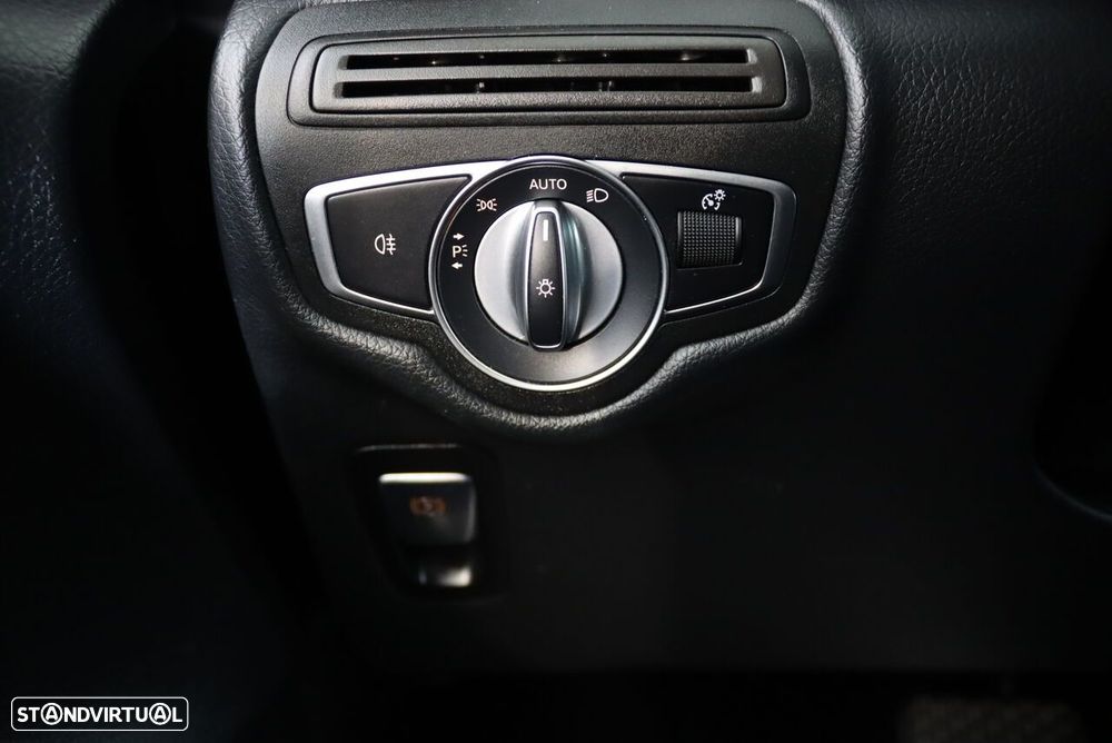 Mercedes-Benz V 220 d Longo Avantgarde - 22