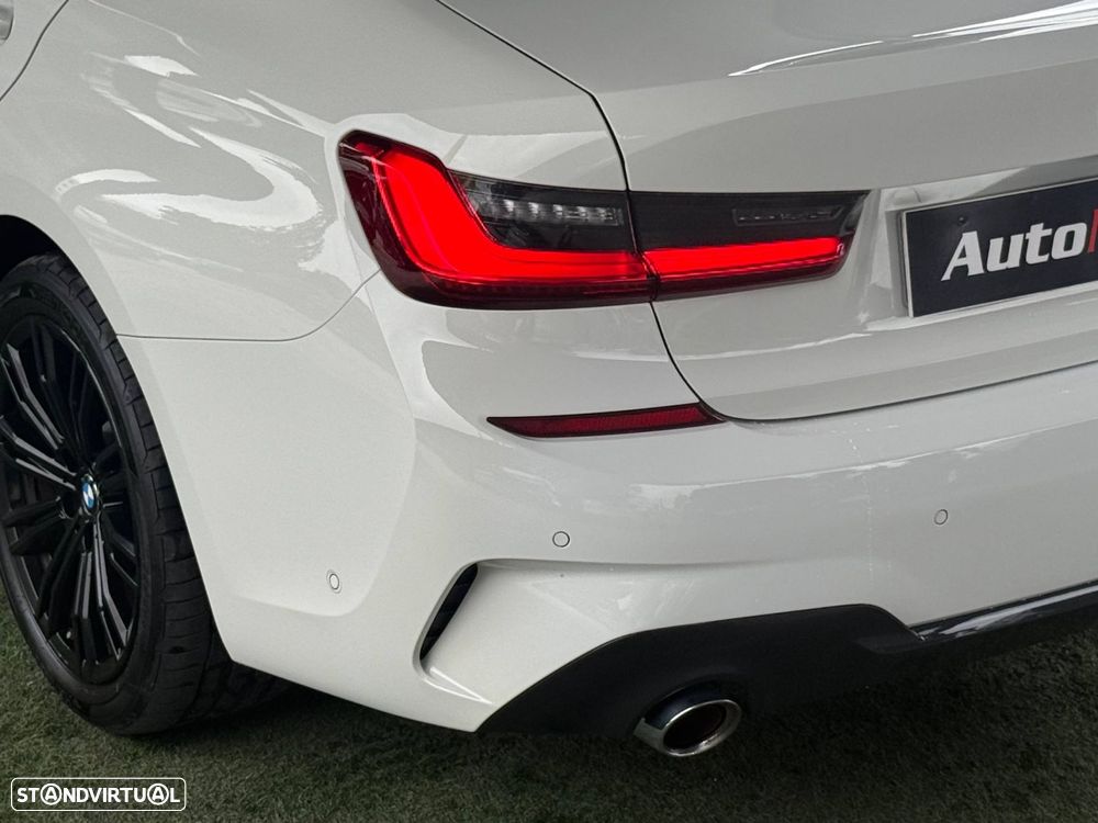 BMW 330 e Pack M Auto - 19