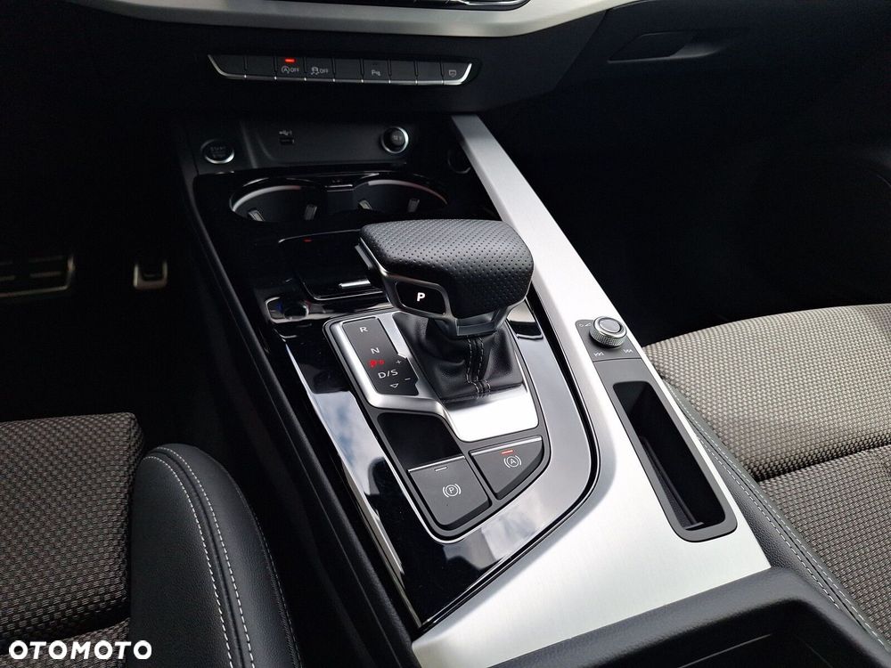 Audi A4 Limousine 35 TFSI mHEV S Line S tronic - 16
