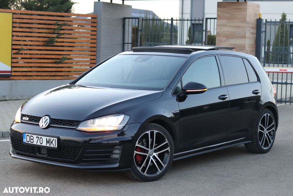 Volkswagen Golf 2.0 TDI DPF BMT GTD - 3