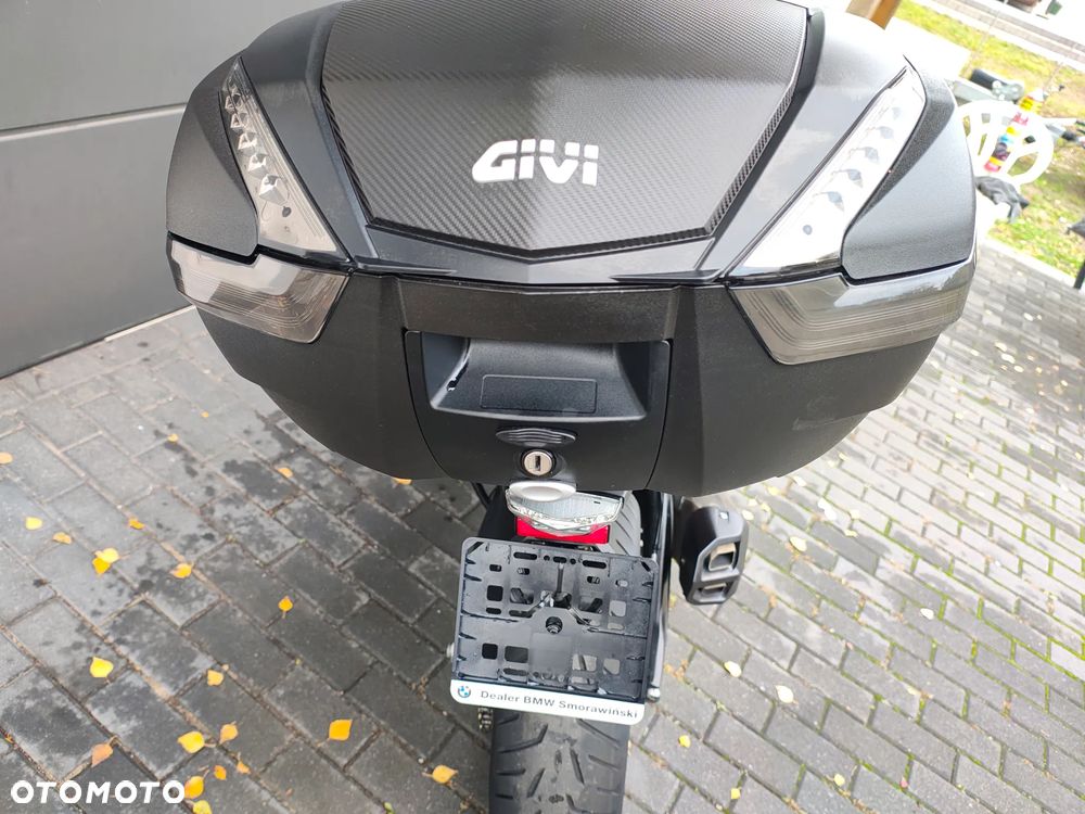 BMW XR - 12
