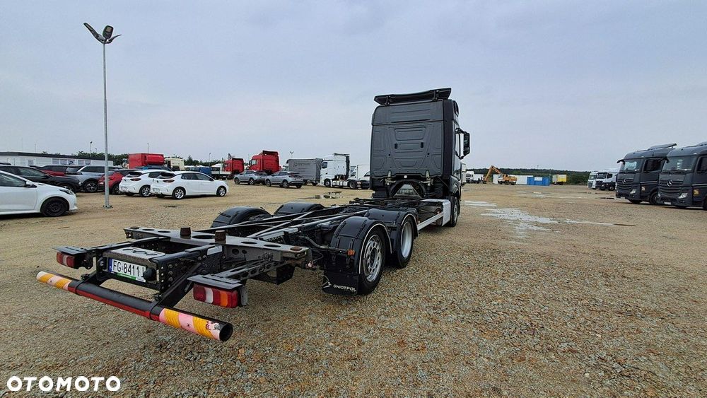 Mercedes-Benz Actros - 5