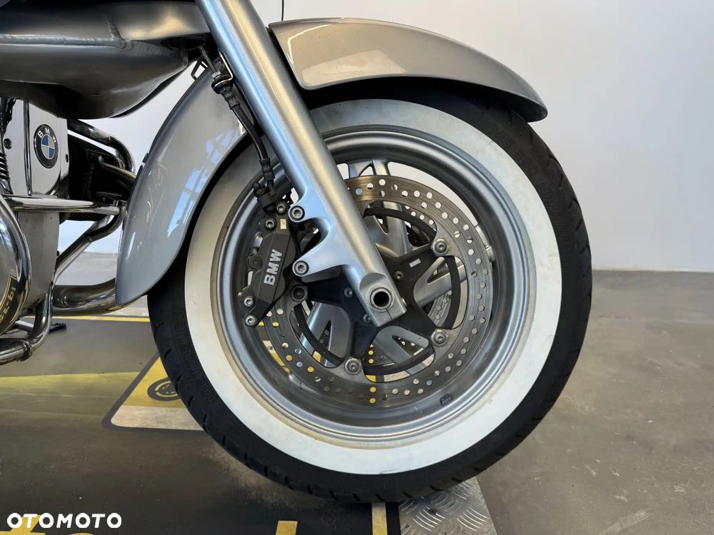 BMW R - 8