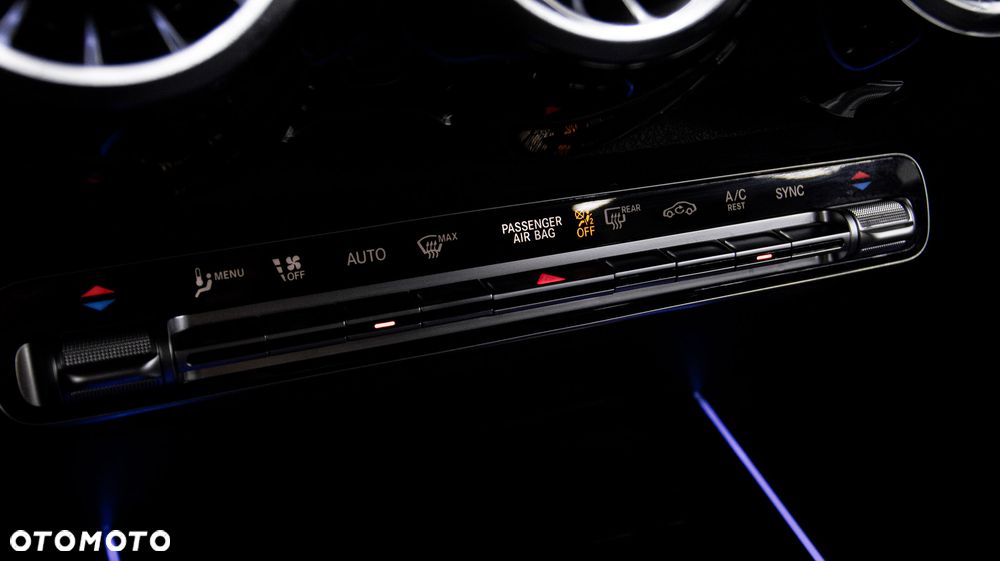 Mercedes-Benz GLB 220 d 4-Matic Progressive 8G-DCT - 28