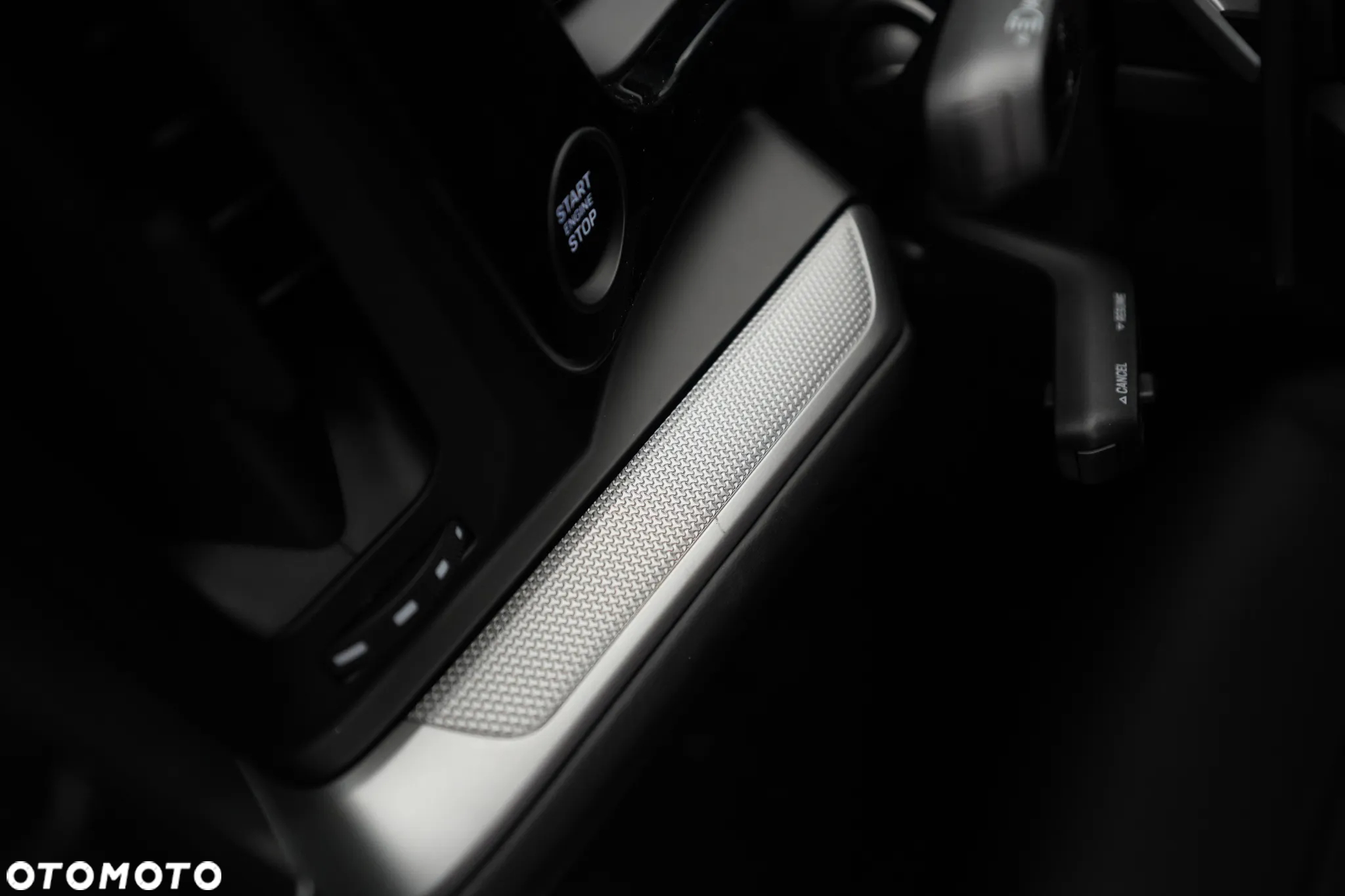 Porsche Cayenne Standard - 25