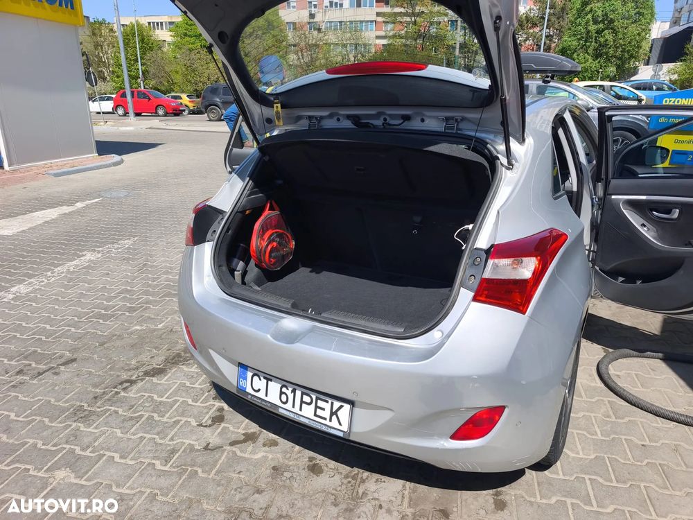 Hyundai i30 1.6 GDI Highway+ Aut. - 23