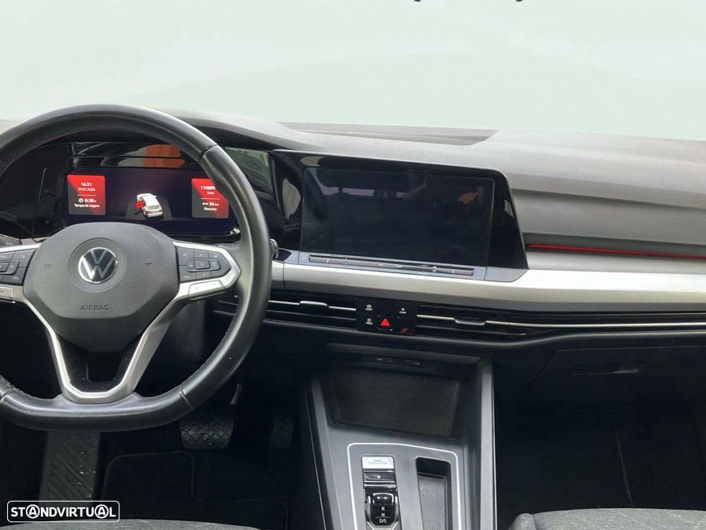 VW Golf 2.0 TDI Confortline DSG - 11