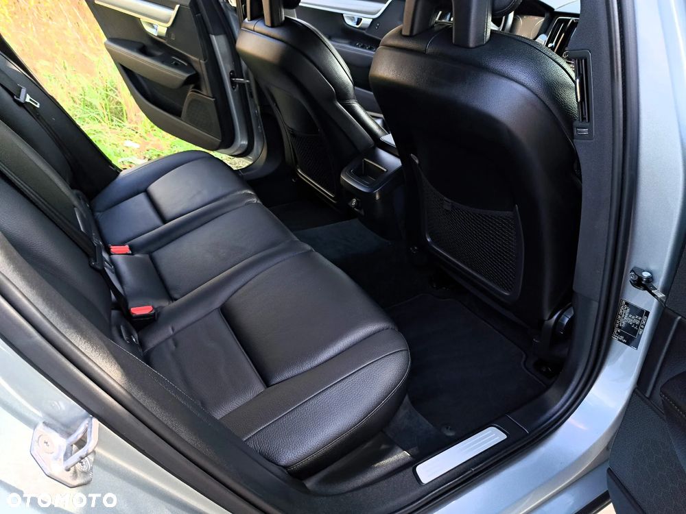 Volvo S90 D3 Momentum - 23