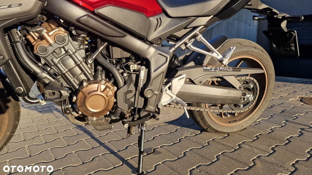 Honda CB - 8