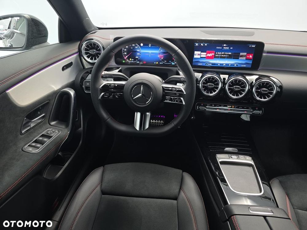 Mercedes-Benz CLA 200 mHEV AMG Line 7G-DCT - 20