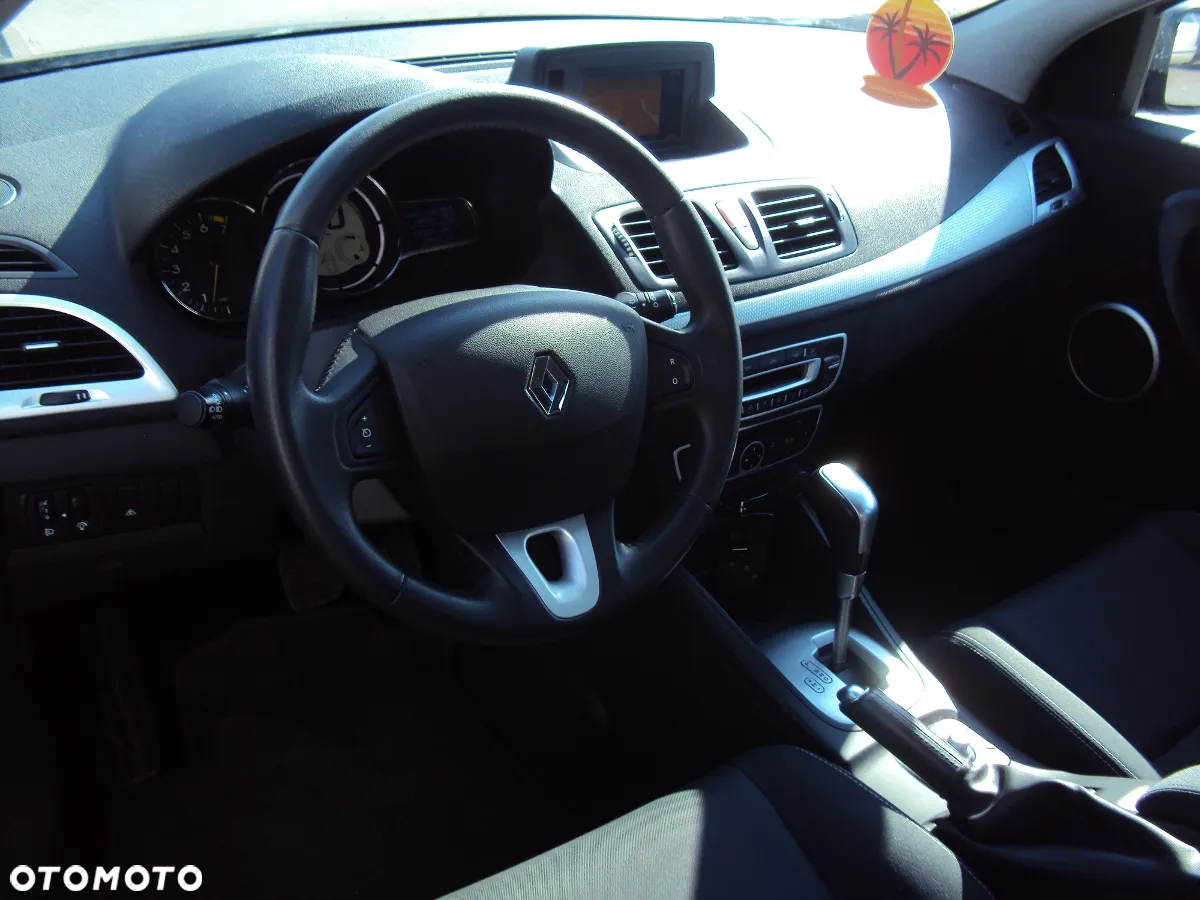 Renault Megane Grandtour 2.0 140 CVT Luxe - 4
