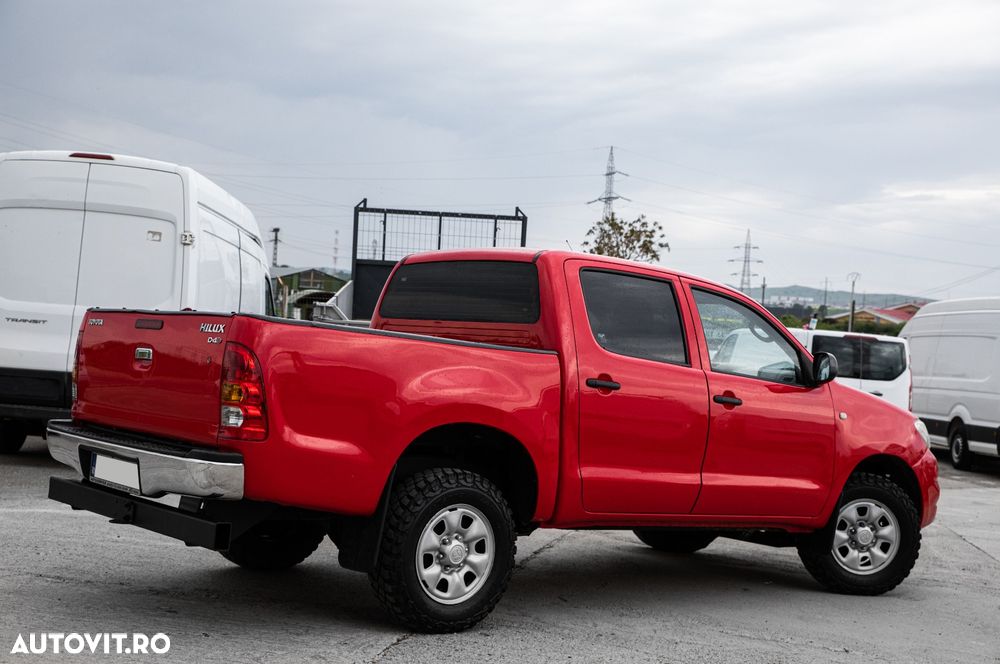 Toyota Hilux 4x4 Double Cab - 2